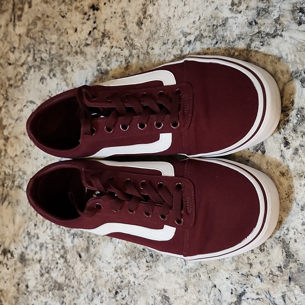 Vans - Picture 2 of 6